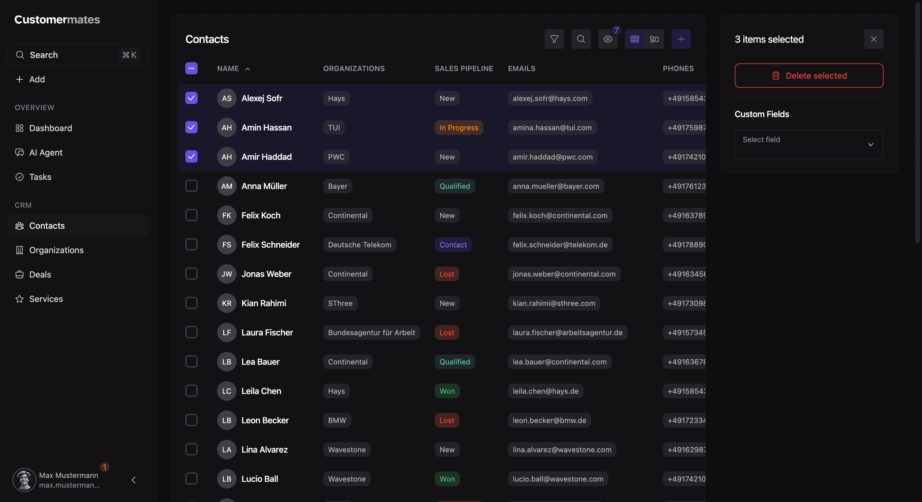 Kontaktübersicht in der Tabellenansicht mit Zeilen, Spalten und kompaktem CRM-Layout